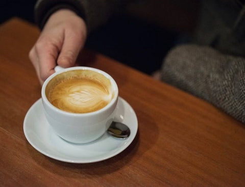 「カフェオレ」と「カフェラテ」